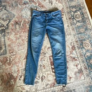 Jeggings with raw hem
